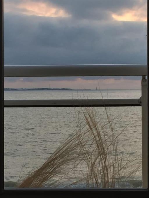 Beach Apartment - Ocean Sunset Full View Meschers-sur-Gironde Exterior photo