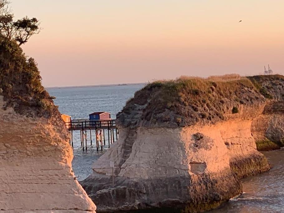 Beach Apartment - Ocean Sunset Full View Meschers-sur-Gironde Exterior photo